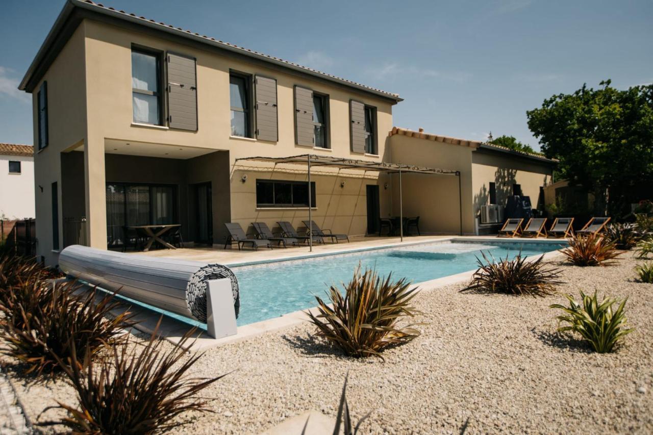 Villa Moka - Private Pool ソルマーヌ・ド・ボークリューズ エクステリア 写真